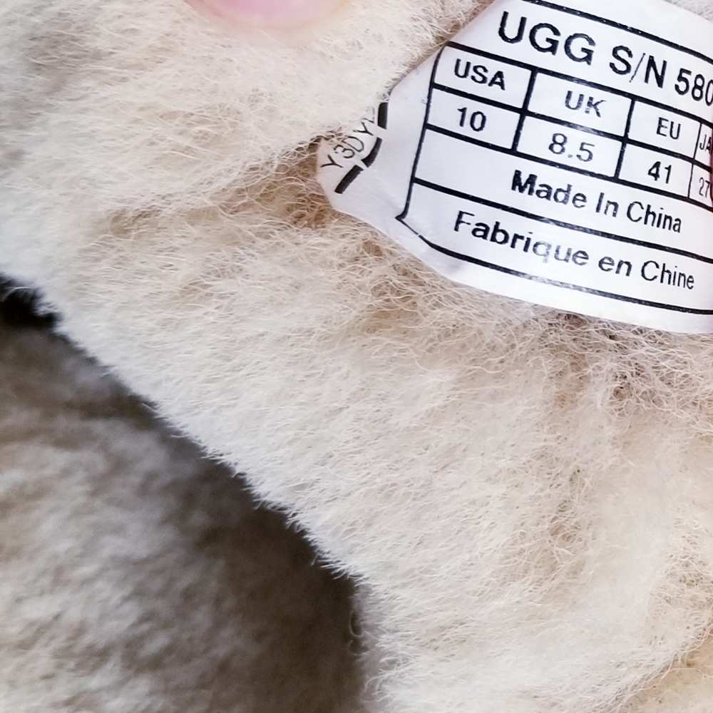 Classic Bailey Button Ugg Boots - image 5